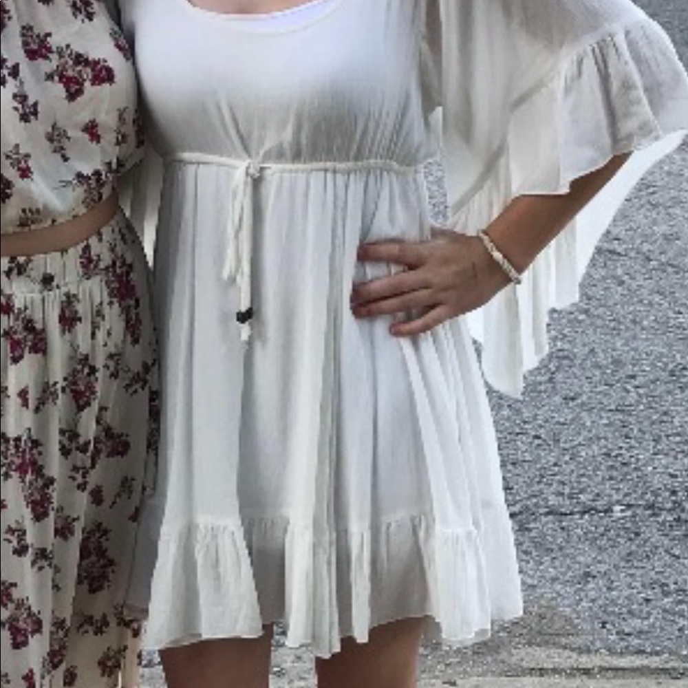 White flowy short dress